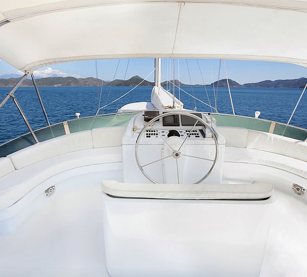 Sail Yacht ANGELO II -  Flybridge