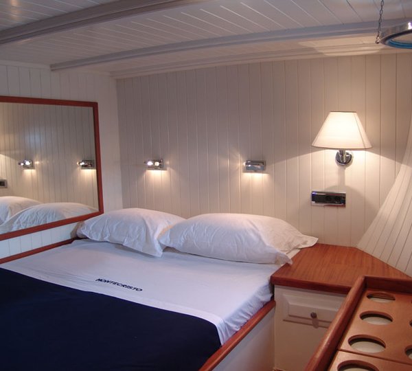 Sail Yacht MONTECRISTO -  Double Cabin