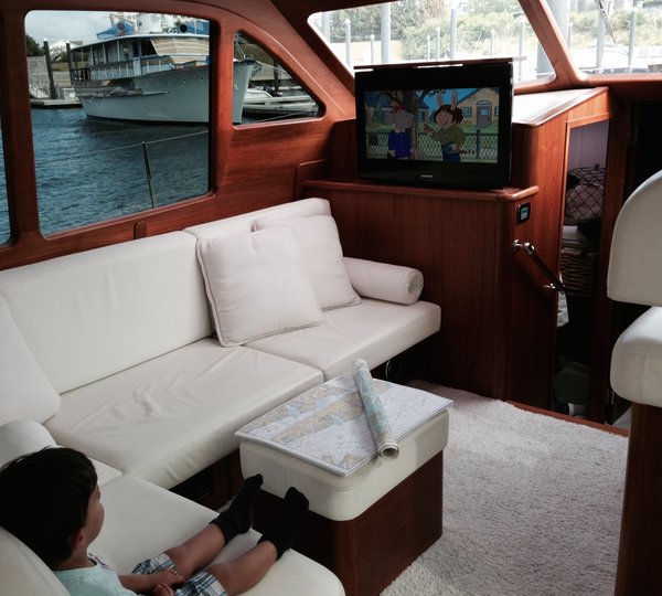 Sail Yacht NORTHERN STAR - Salon Seating