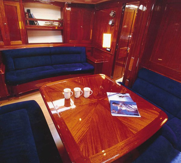 Sail Yacht WINDROSE -  Dining