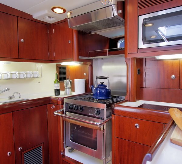 Sail yacht BILLY BUDD - Galley