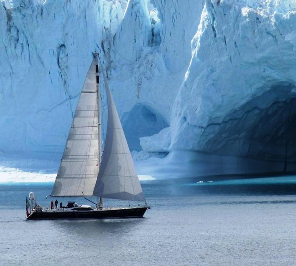 Sail yacht BILLY BUDD - On charter in Antartica