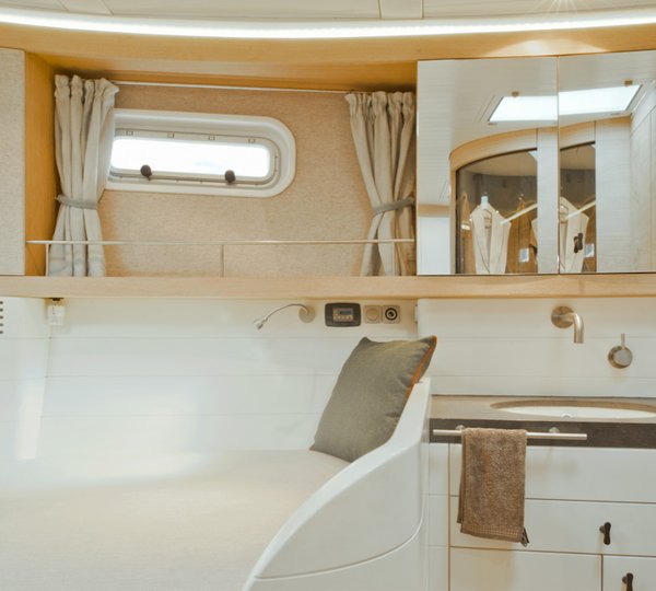 Sail yacht HELENE - 006