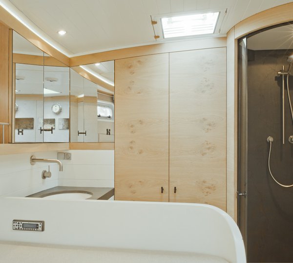 Sail yacht HELENE - 015