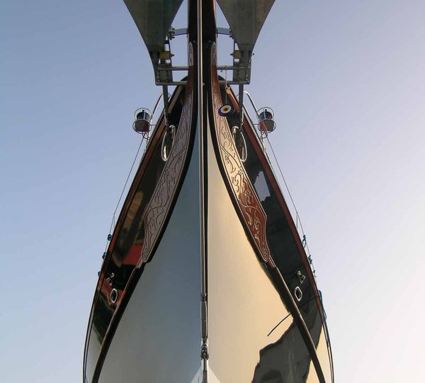 Sail yacht ILIOS -  Bow