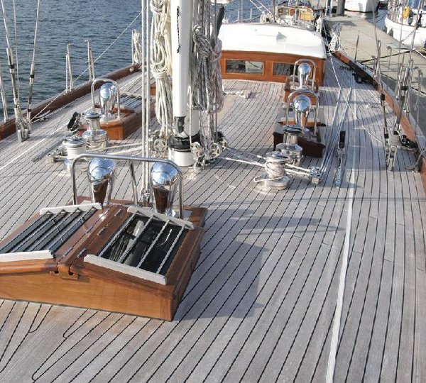 Sail yacht LADY ANN -  Deck