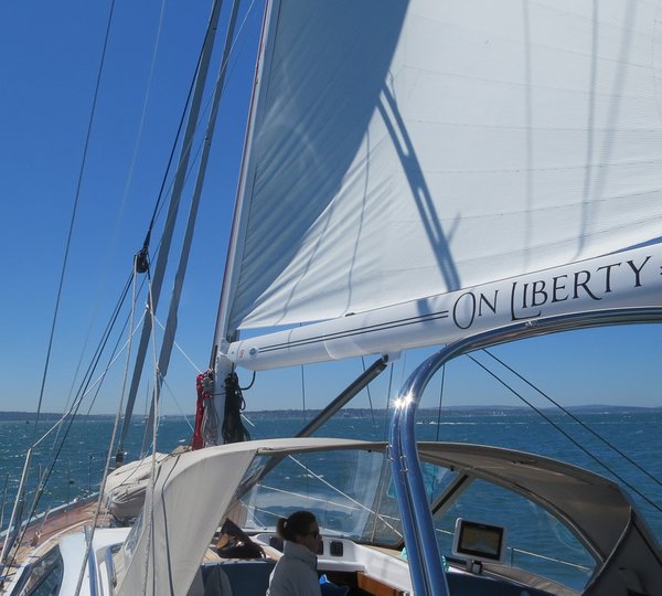 Sail yacht ON LEBERTY - 001