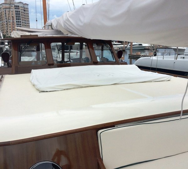 Sail yacht SEA DIAMOND - Foredeck