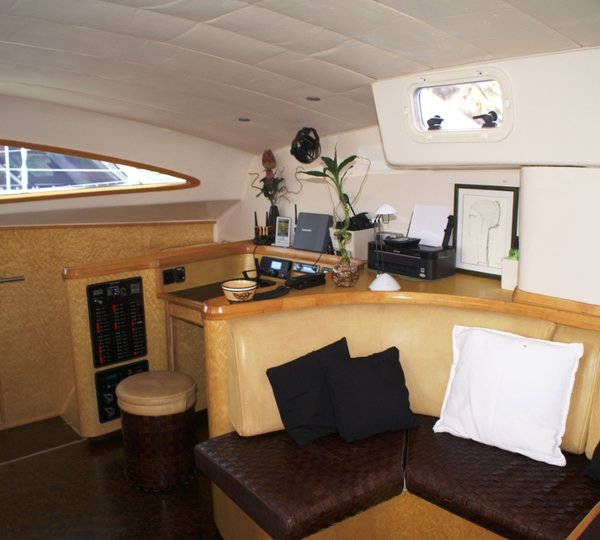 Sailing Catamaran - 42 - Salon