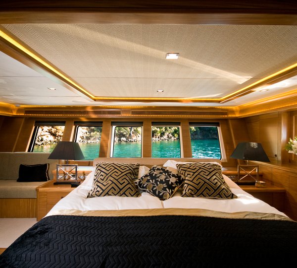 Sailing Yacht DAIMA - Master Cabin