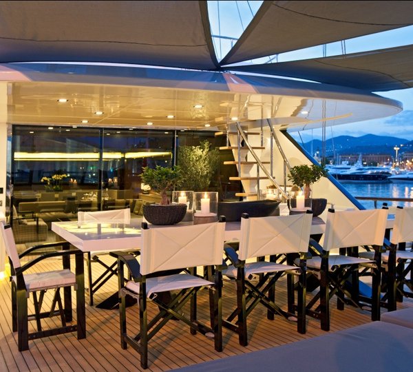 Sailing Yacht Infinity -  Al fresco dining