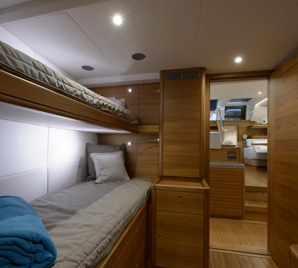 Sailing Yacht REINA - Bunks