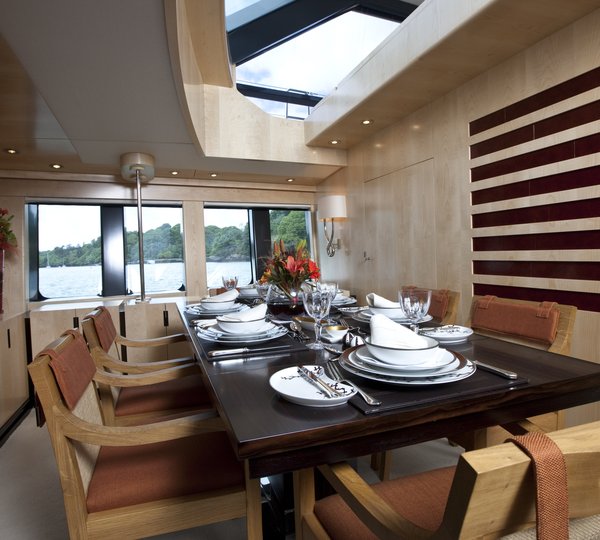 Sailing yacht AKALAM Dining