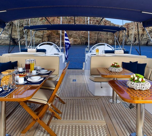 Sailing yacht AMADEUS - Cockpit Dining