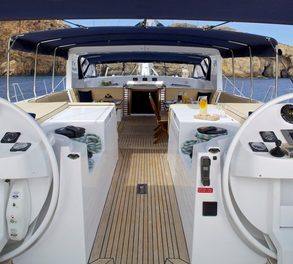 Sailing yacht AMADEUS - Cockpit