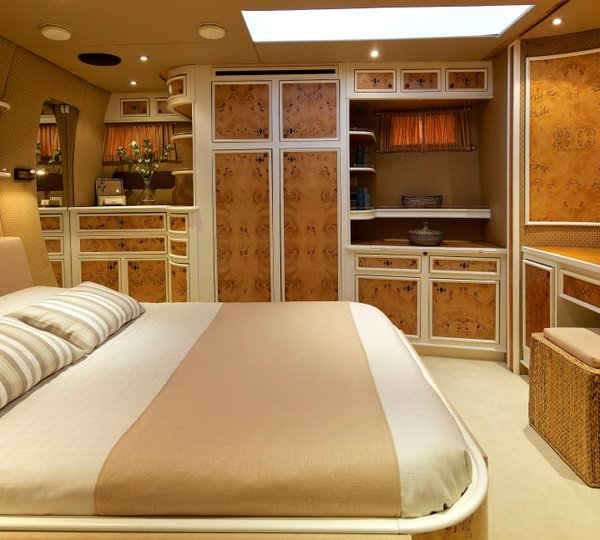 Sailing yacht AMADEUS - Master Cabin