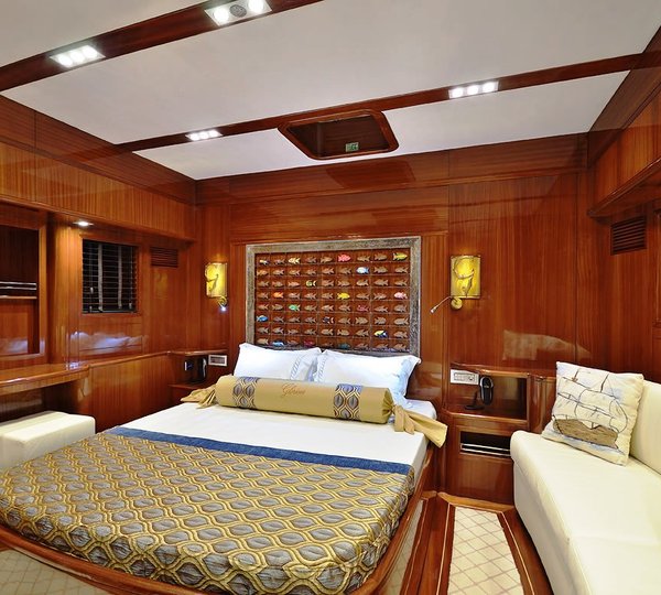 Sailing yacht GLORIOUS -  Master Cabin