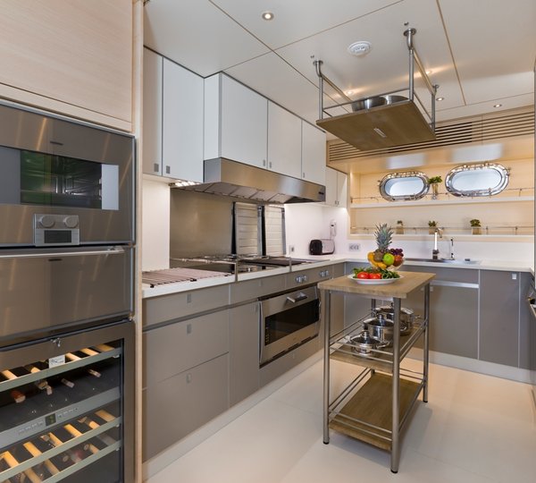 Sailing yacht Merlin - Galley