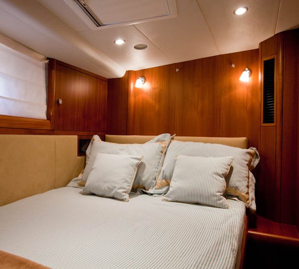 Sailing yacht NEKI -  Double Cabin