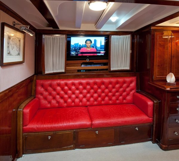 Sailing yacht Oriander - Salon 2