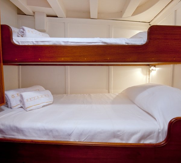 Sailing yacht Oriander - Twin Cabin