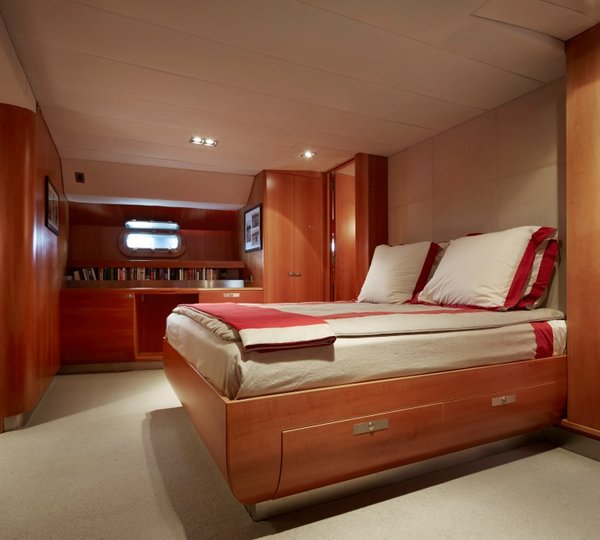 Sailing yacht SILVERTIP- Master Cabin