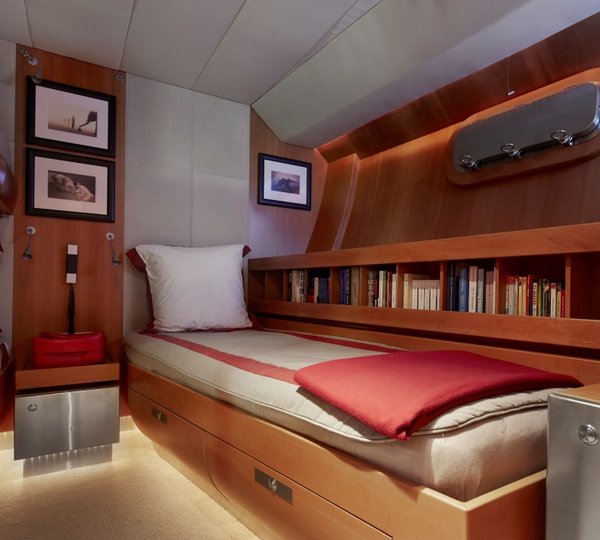 Sailing yacht SILVERTIP- Twin Cabin