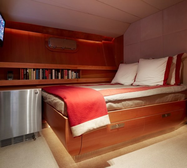 Sailing yacht SILVERTIP- VIP Cabin