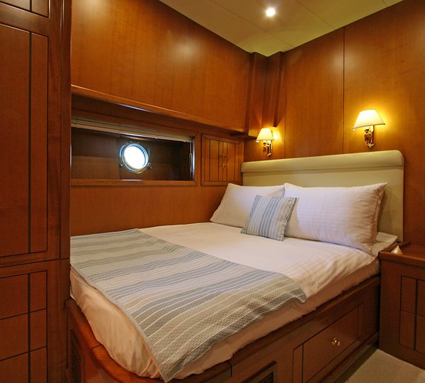 Sailing yacht TANGO CHARLIE - Guest Cabin 3