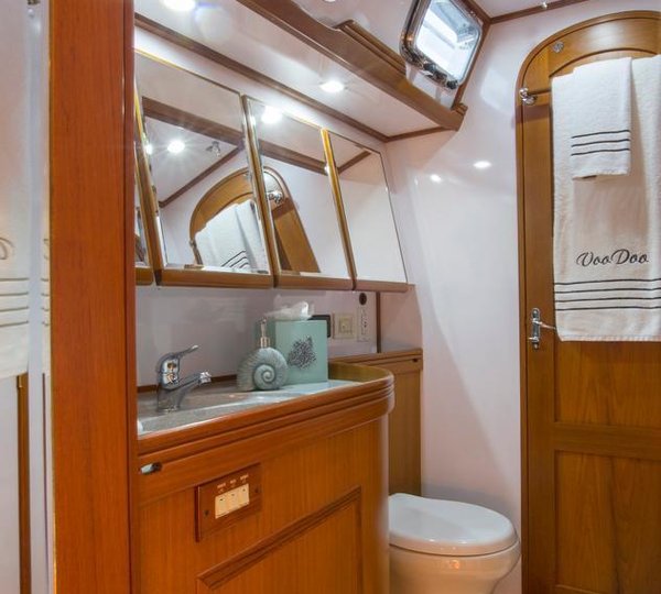 Sailing yacht VOO DOO - Guest Ensuite