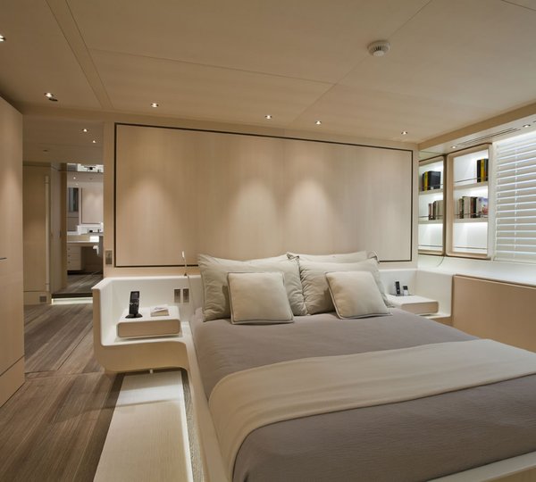 Sailing yacht Zefira Double Cabin