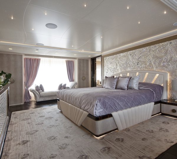 Sanlorenzo 46Steel Scorpion  owners cabin