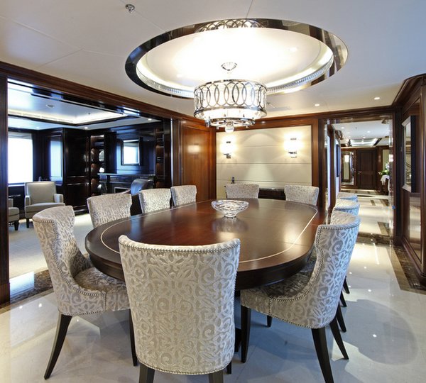 Seanna megayacht dining-001
