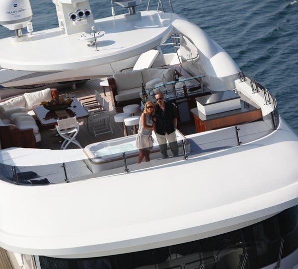 Serenity II  -  Sundeck