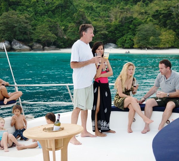 Shangani -  Evening drinks on the foredeck