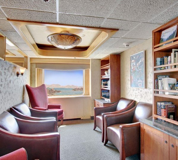 Ship ENDEAVOUR - 010