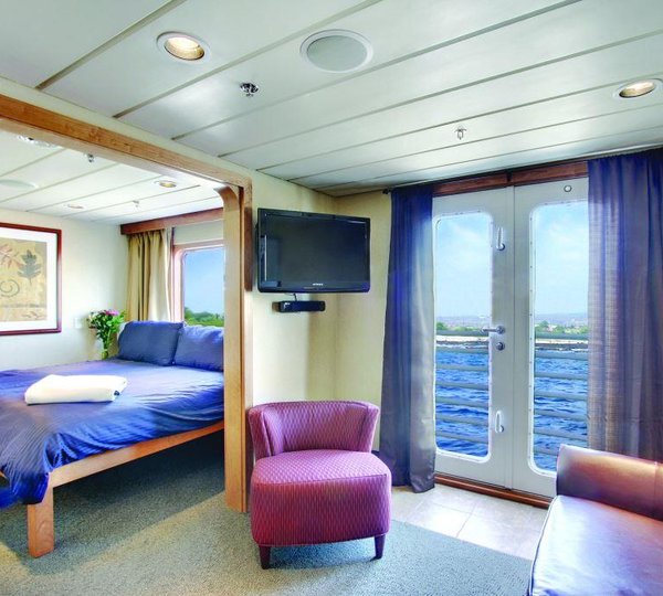 Ship ENDEAVOUR - 015