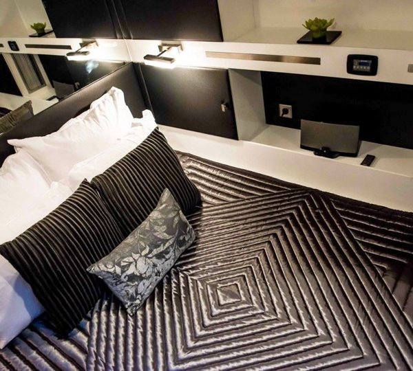 Sunreef 62 Cat FIREFLY - Guest Cabin 4