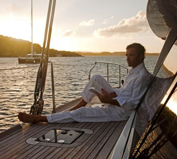 Sunreef 62 Cat FIREFLY - Relaxing on Charter