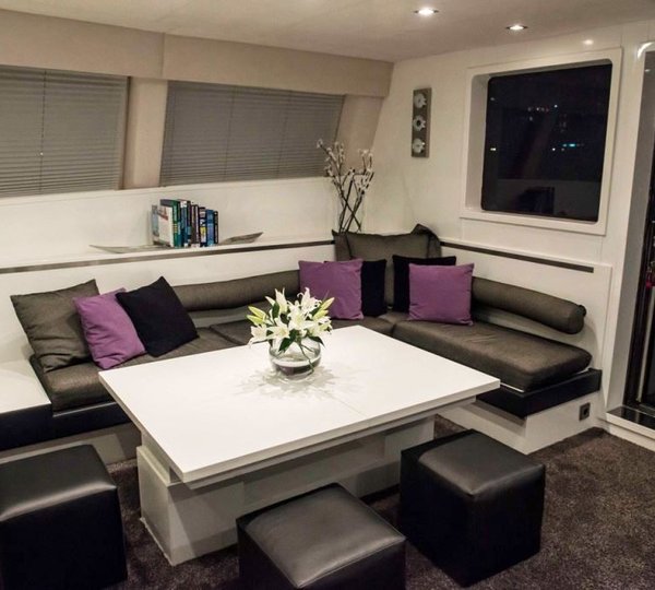 Sunreef 62 Cat FIREFLY - Salon Dining