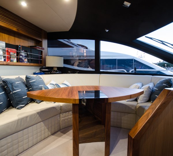 Sunseeker OASIS - Bridge seating