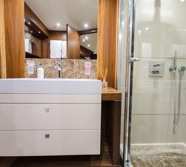 Sunseeker OASIS - VIP ensuite