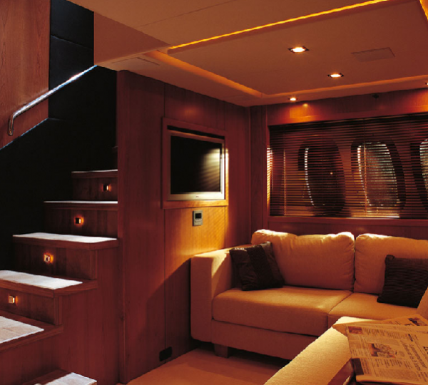 Sunseeker Predator 108 - Lower Saloon