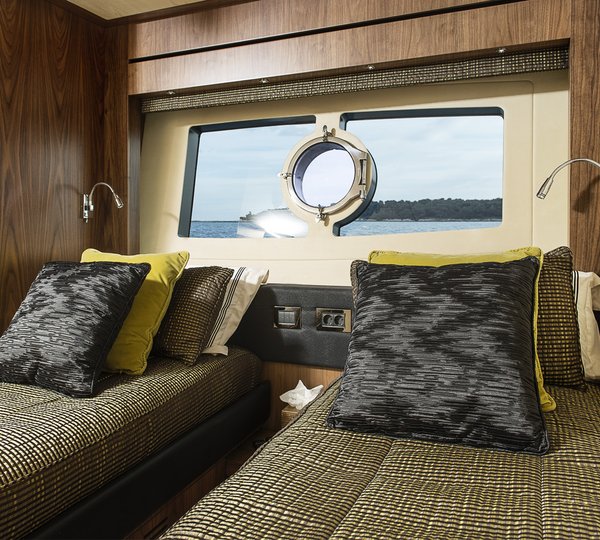 Sunseeker TWENTY EIGHT - Twin cabin