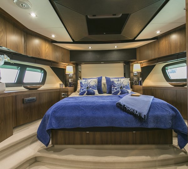 Sunseeker yacht 73M - VIP cabin
