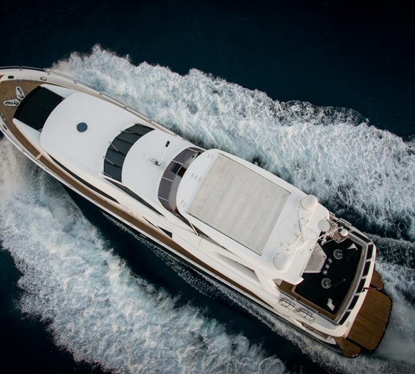 Sunskeeker Black and White - Aerial view 2