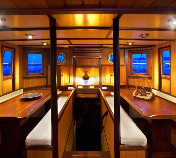 Super Yacht RAJA LAUT - 6