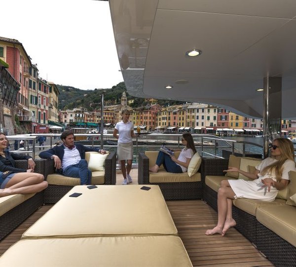 Super yacht THE WELLESLEY - Seating