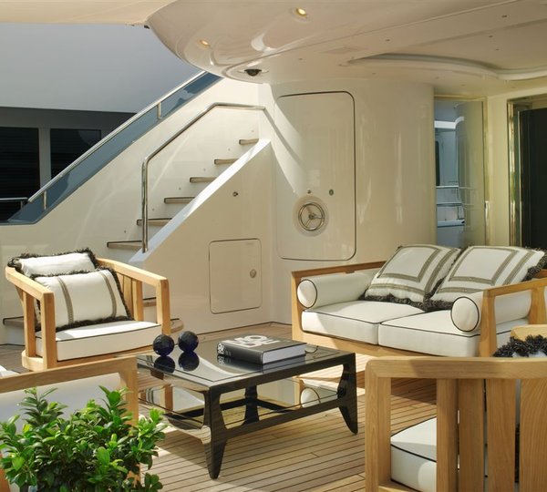 Superyacht 360 -  At Deck seating