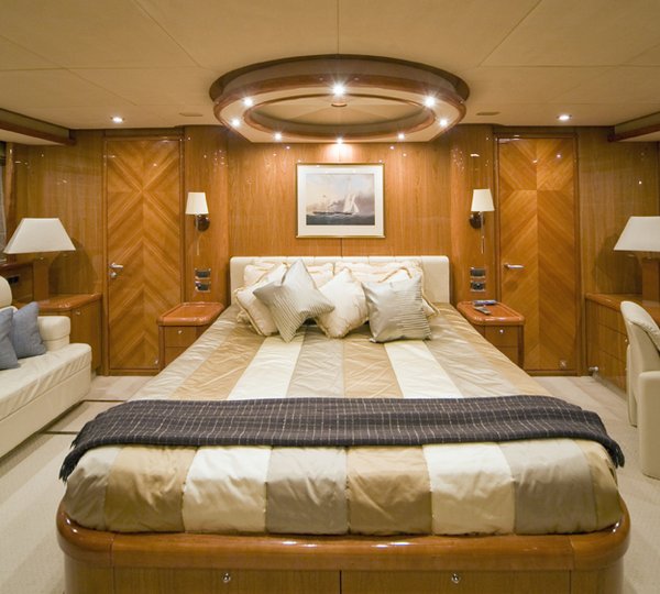 Superyacht Lady Zehava - suite